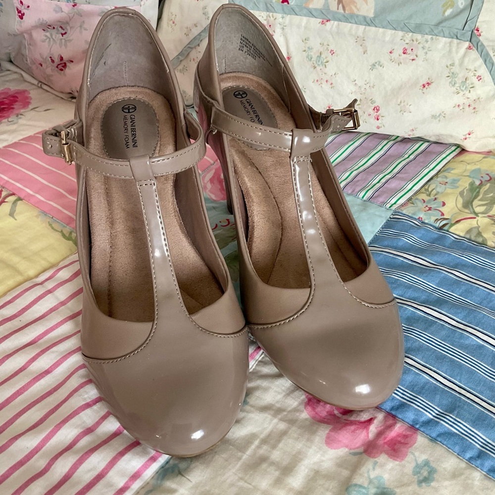 Maryjane high heels size 8
